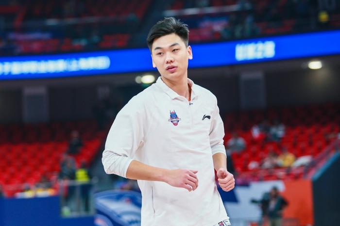 华体会网页版-夏晓司：侯沛佐&amp;amp;何思雨&amp;amp;陆翊铭今夏已确定离开山东队